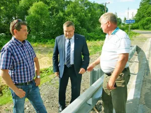 Состоялось выездное совещание по вопросу качества ремонта моста в Вахонинском сельском поселении