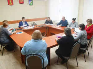 Совещание по вопросам демографии в округе