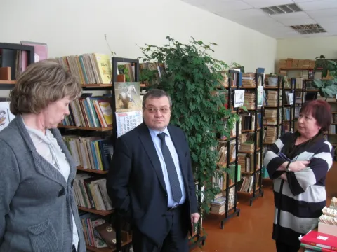 Рабочий визит главы района в поселок Редкино. 2014 год.