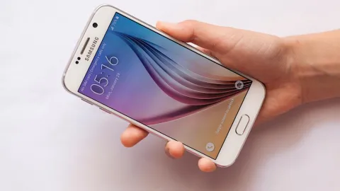 Старый телефон Samsung