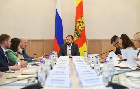 Губернатор. Заседание.