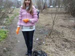 Сотрудники администрации вышли на субботник 30 апреля 2013г.