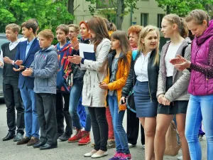 Состоялась торжественная передача нового автобуса районным молодежным организациям. Май 2016 год.