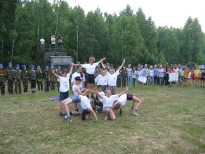 В Юрьево-Девичьевском сельском поселении прошел районный слет туристов. 2015 год.