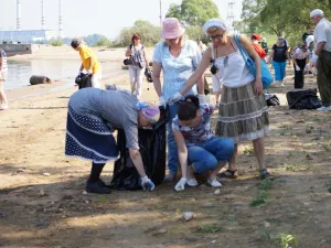 Субботник Чистые берега Июнь 2014